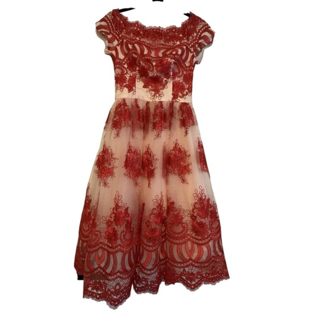 NWT Chi Chi London Red Embroidered Lace Dress – UK‎ 6 / US 2 – Elegant Wedding